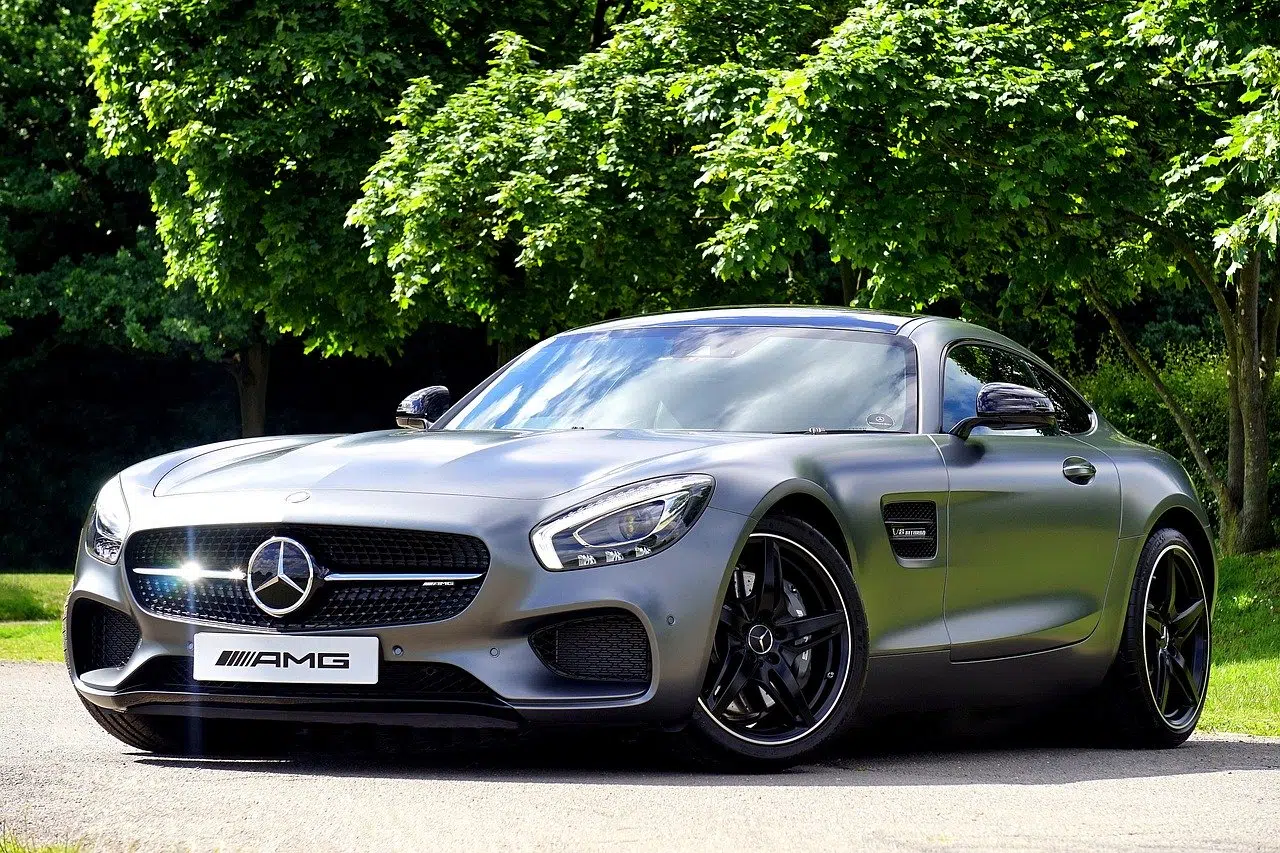 Pourquoi acheter une voiture de sport ?