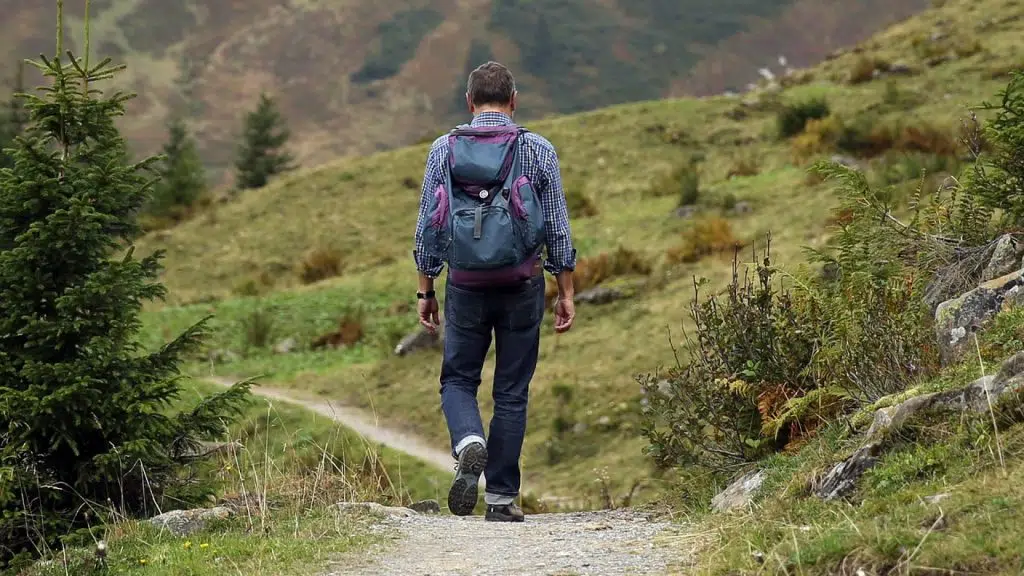 Comment préparer une trousse de premiers secours pour le camping ?